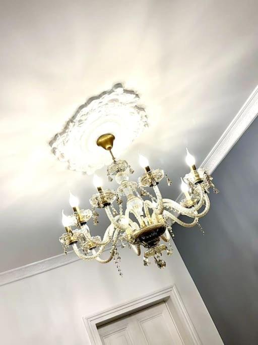パリAppt Renove Proche Montmartre Gare Du Nord Et Estアパートメント エクステリア 写真