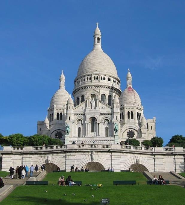 パリAppt Renove Proche Montmartre Gare Du Nord Et Estアパートメント エクステリア 写真